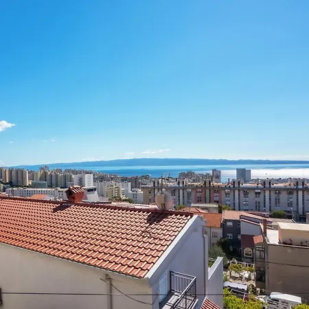 Apartment La Le With Big Terrace Split Exterior photo